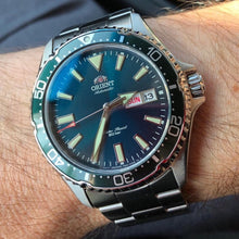 Laden Sie das Bild in den Galerie-Viewer, Orient Green Hulk RAY 3 RA-AA0004E19B Mako III Diver