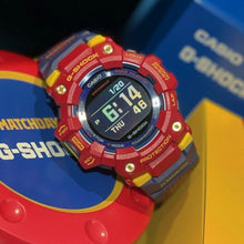 Laden Sie das Bild in den Galerie-Viewer, Casio G-Shock GBD-100BAR-4DR / GShock GBD100BAR-4 X BARCELONA LIMITED