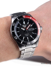 Laden Sie das Bild in den Galerie-Viewer, Seiko 5 SRP557K1 Sports Silver Black Red