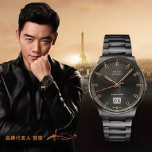 Laden Sie das Bild in den Galerie-Viewer, Mido M021.626.33.051.00 Commander BIG DATE