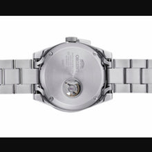 Laden Sie das Bild in den Galerie-Viewer, Orient RA-AR0201B Retro Future Camera Mechanical Revival Watch
