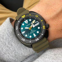 Load image into Gallery viewer, Seiko Prospex Sea Grape Turtle SRPD45K1 Limited Edition Men&#39;s Watch
