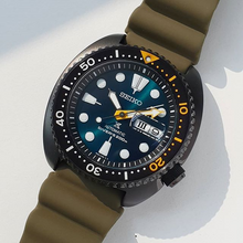 Load image into Gallery viewer, Seiko Prospex Sea Grape Turtle SRPD45K1 Limited Edition Men&#39;s Watch
