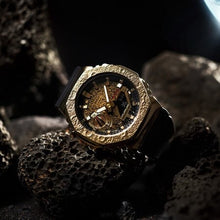 Laden Sie das Bild in den Galerie-Viewer, Casio G-Shock GM-2100MG-1A Limited Moon Gold
